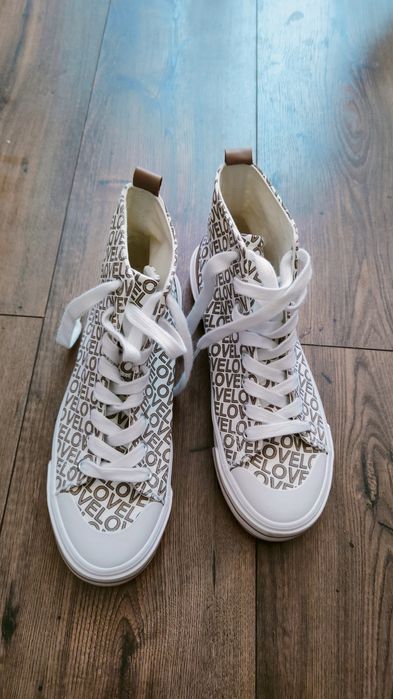 TRAMPKI Deichmann NOWE 39