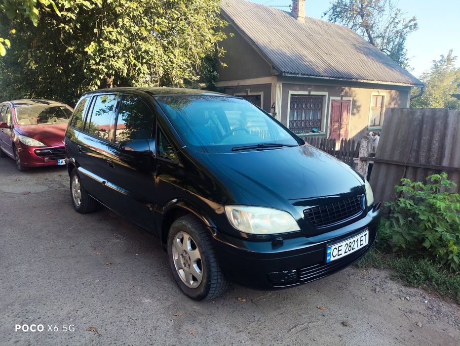 продам машину Opel Zafira
