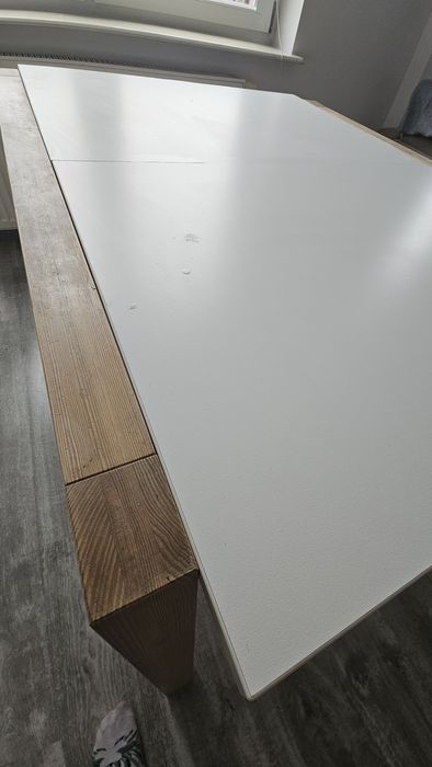 Stół rozkladany marki VOX