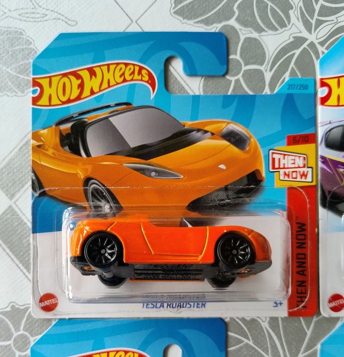 4×Hot Wheels Tesla Ford Cupra