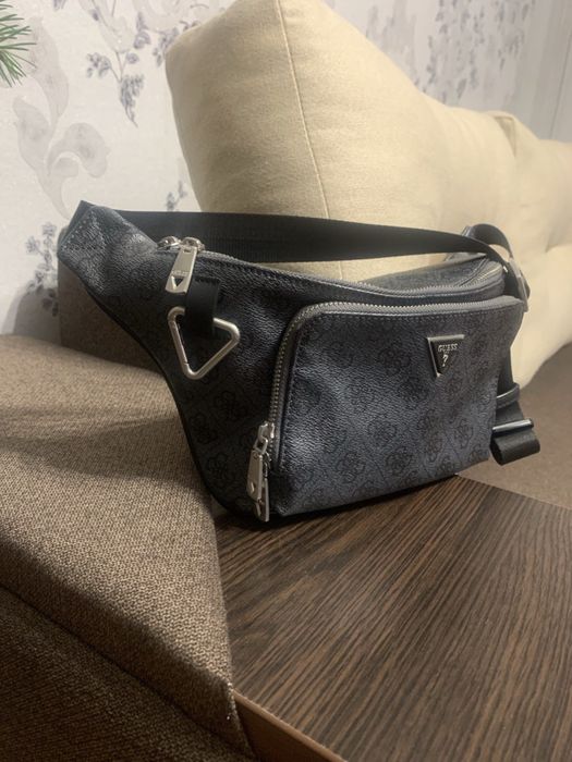 Сумка на пояс Guess ОРИГІНАЛ НОВА