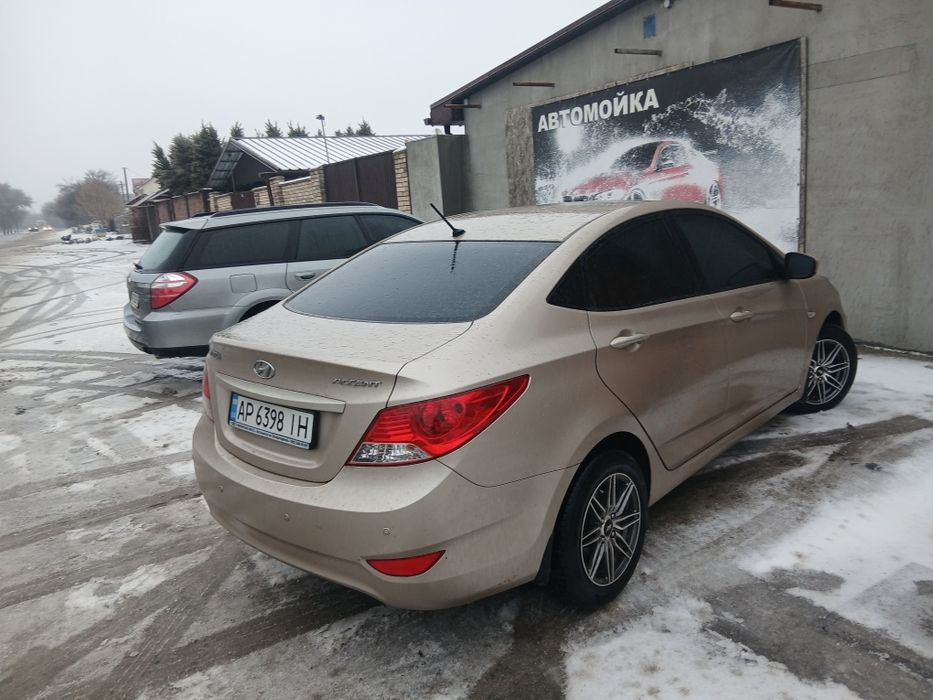 Хендай акцент 2013 года