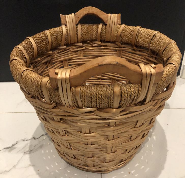 Kosz wiklinowy do przechowywania