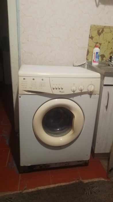 Пральна машина за ціною 1300гр в робочому стані.