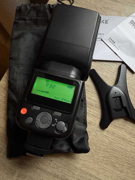 Cпалах Meike MK 930 ii