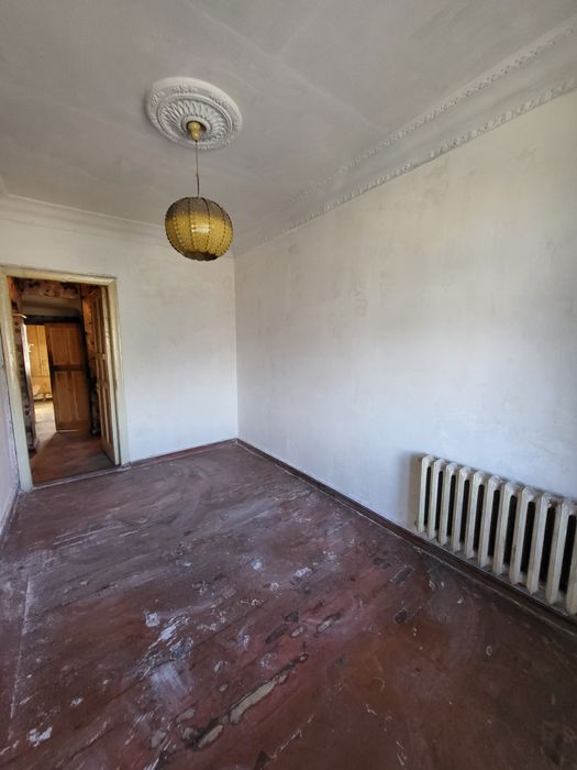 Продам двухкомнатную квартиру. Центр города. Y.A.