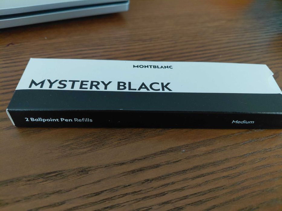 Caneta Montblanc com recargas