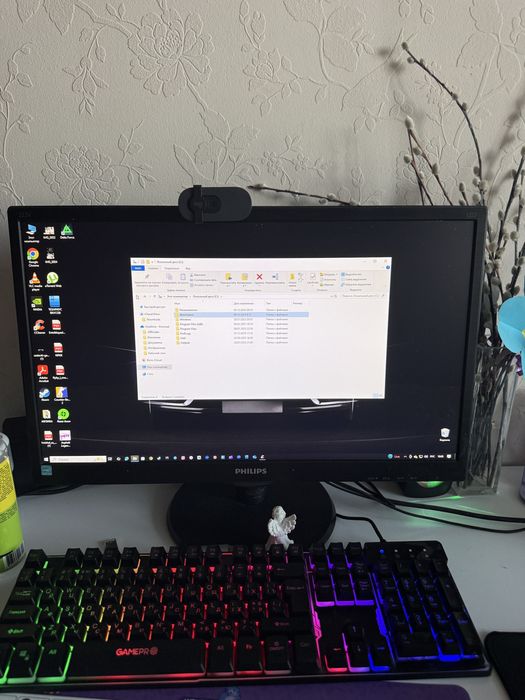 Монітор Philips 21.5