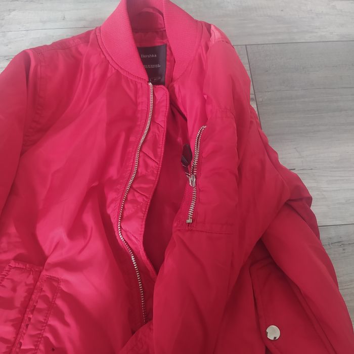 Czerwony bomber Bershka S/30jak nowa