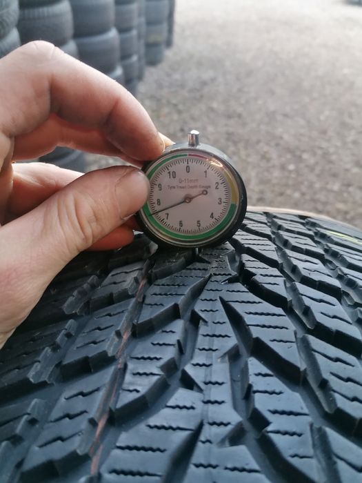 215/55/17 Nokian 2024 rok zimowe