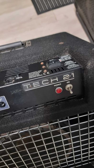 Amplificador de Baixo TECH 21 Bass Power Wedge 60