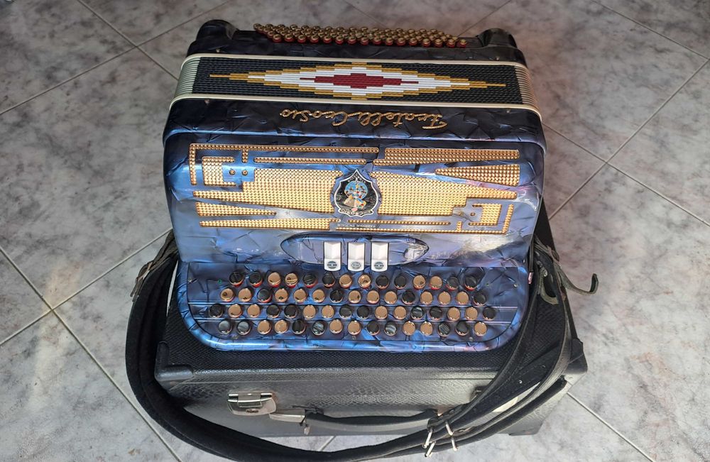 Acordeon Fratelli Crosio de botões azul
