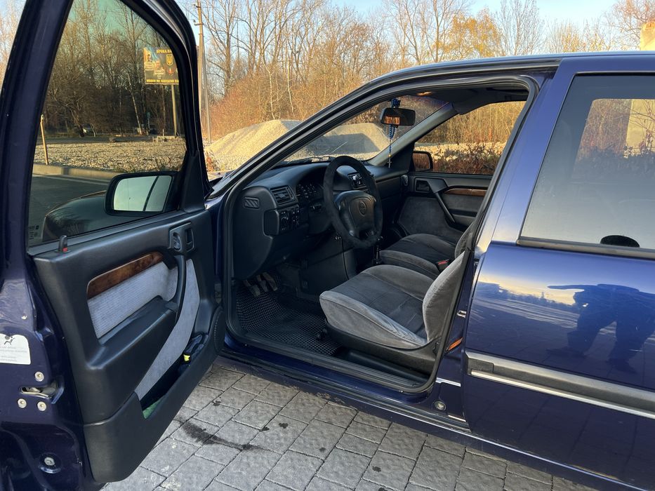 Продам дуже хороше авто Opel Vectra