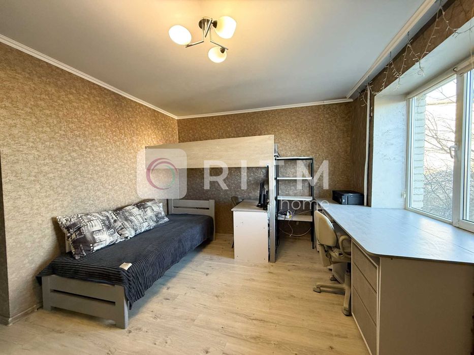 Затишна 2-кімнатна квартира загальною площею 56 м² у цегляному будинку