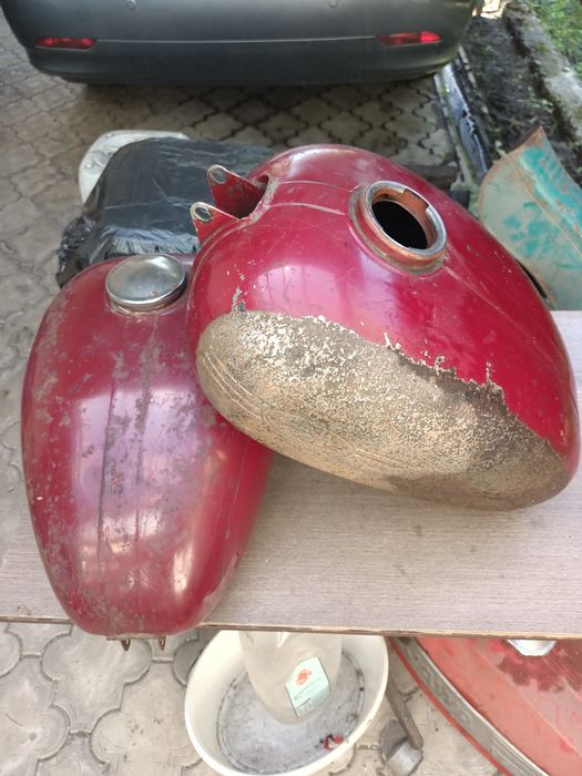Продам поршня на Яву