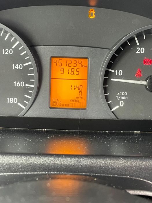 Vende-se mercedes Sprinter c/ caixa frigorifica