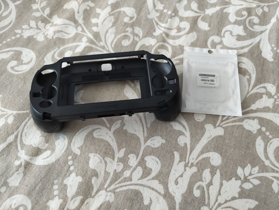 Capa PsVita 1000 com cartão SD2Vita