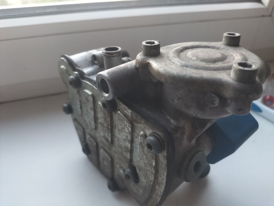 Автомобильные запчасти