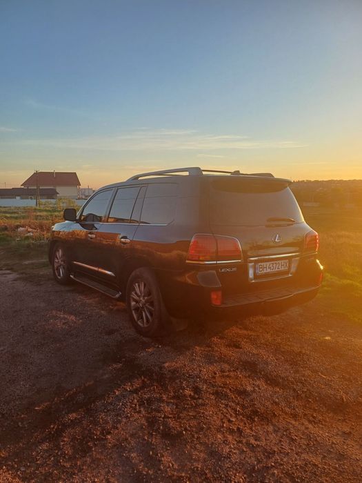 Продам Лексус 570