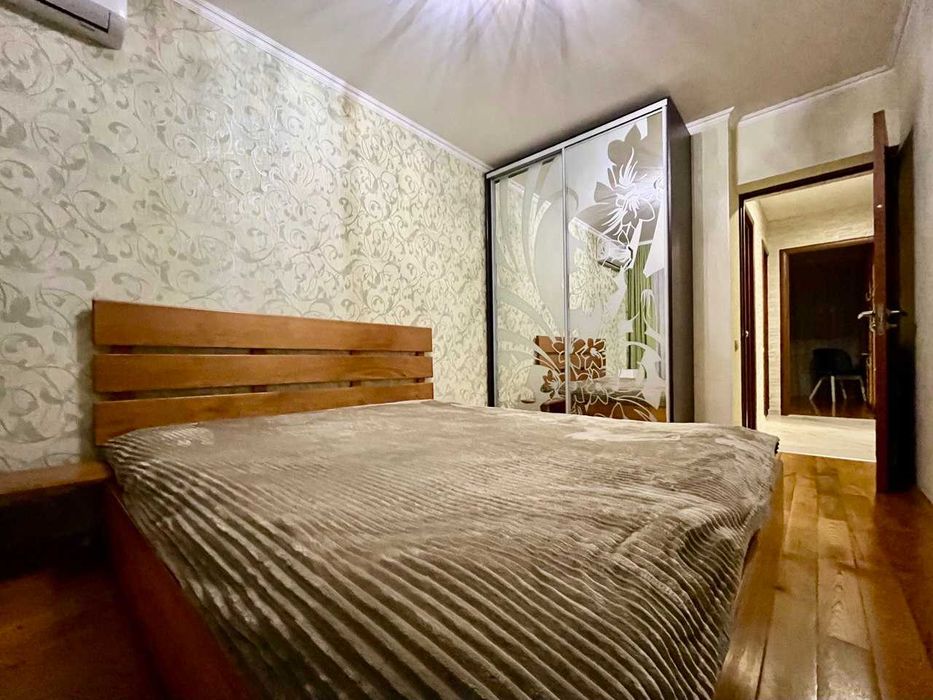 ПРОДАЖ укомплектованої 3-кімнатної квартири в Центрі (Держ.програми)