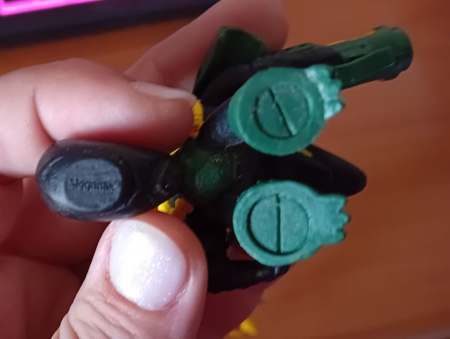 Megantik-4 Action Figures Raras de colecção