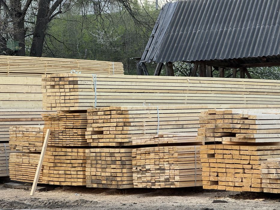 Пиломатеріали Різні Розміри Євро Якість Опт Роздріб