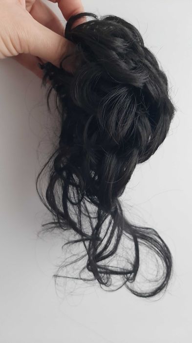 Шиньон пучок хвост волосы на заколке крабе