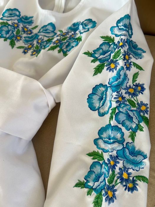 Вишита сукня  для дівчинки