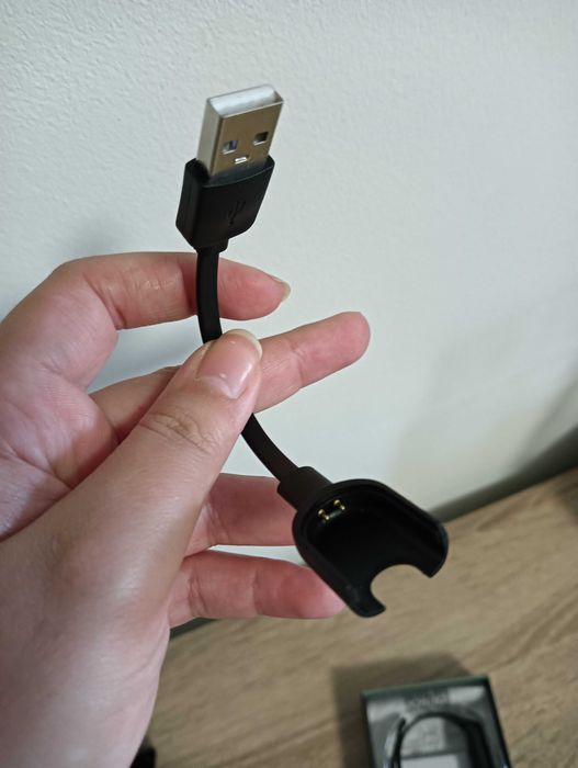 Smart Band BERG – Funcional (Com Marcas de Uso)