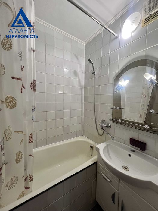 3-кімнатна квартира з ремонтом на проспекті Соборності!!!