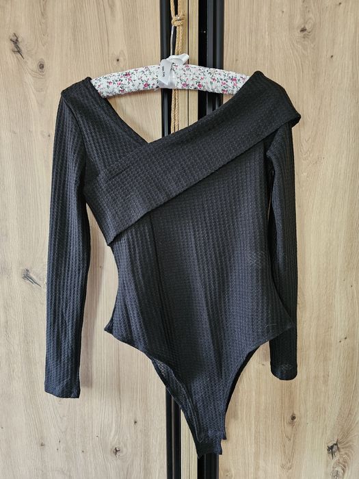 Body śliczne sexy dekolt shein