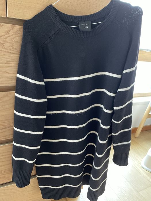 Vestido de malha Preto riscas brancas