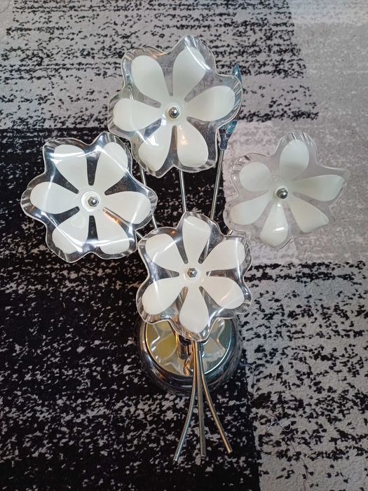 Sprzedam żyrandol i 2 kinkiety