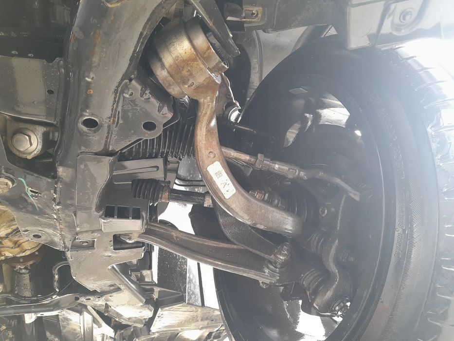 Braço de suspensão frente esquerdo BMW X6 (E71, E72)