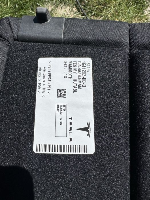 Полка багажника Tesla model Y , 2020-2024