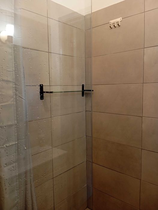 Quarto para arrendar - Lumiar- Santa Clara