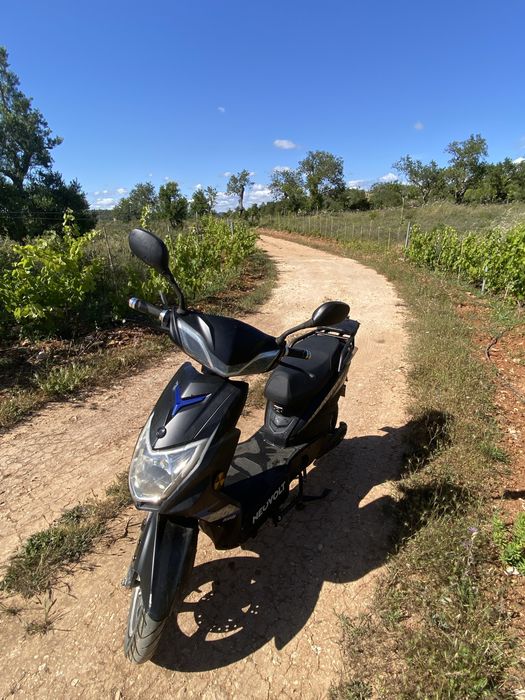 Vendo mota elétrica em muito bom estado
