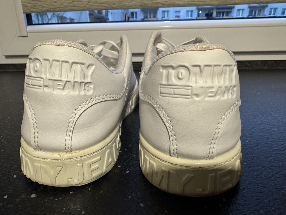 Buty Tommy Hilfiger 38 roz