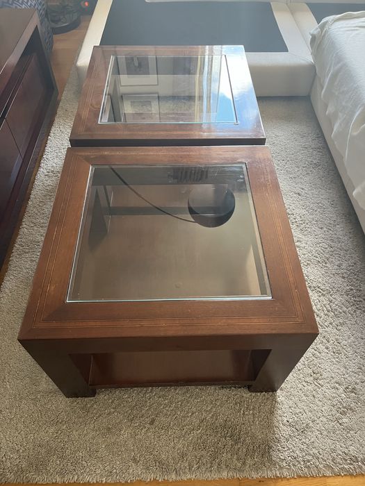 Mesa de apoio de madeira