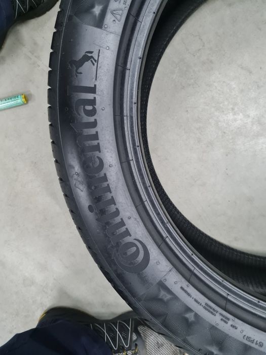 235/50R19 Continental Premium Contact 6.