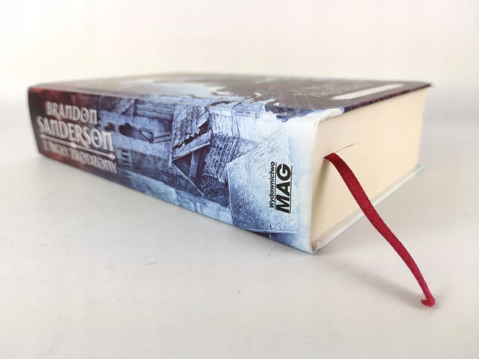 TWARDA / Z mgły zrodzony / Brandon Sanderson