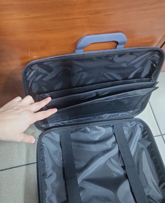 Aktówka szara na dokumenty, laptop 15,6 cala