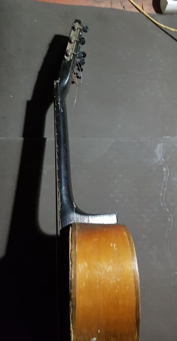 Гитара семиструная