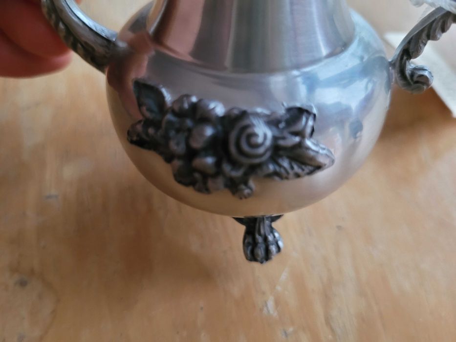 Peça decorativa em estanho puro (97% SN)