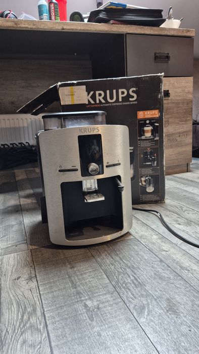 Ekspres do kawy KRUPS EA8200