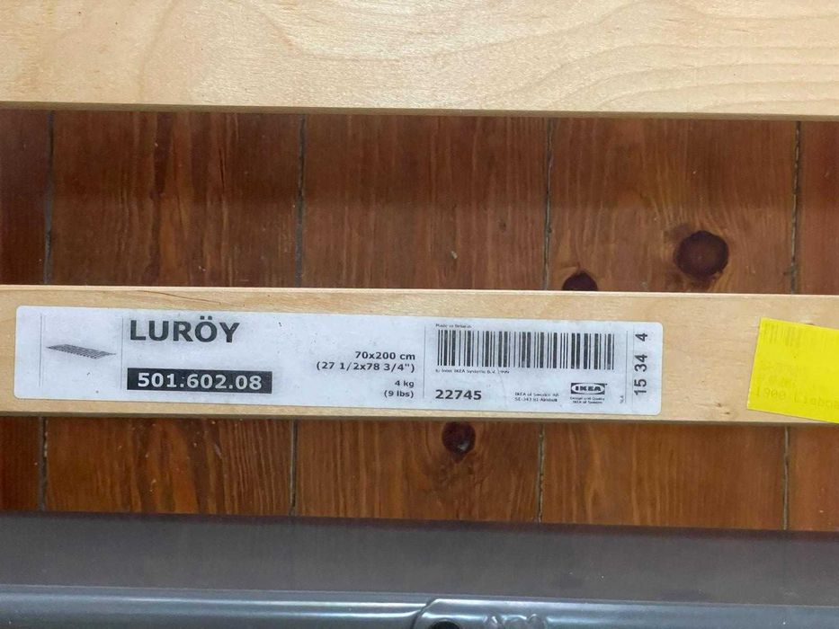 Cama de casal em ferro Ikea + estrado de ripas