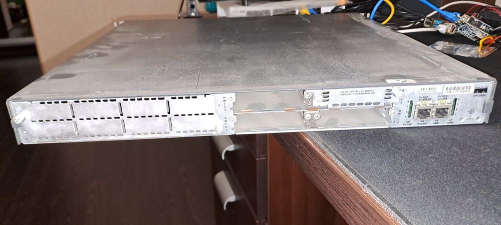 Маршрутизатор фаєрвол CISCO 2811 серверний