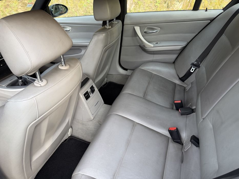 BMW 320D / preto / 2006