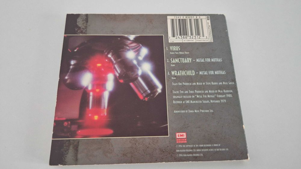 Iron Maiden サイン入りCD IRON MAIDEN Fear of the Dark サイン入り IRON MAIDEN Fear of