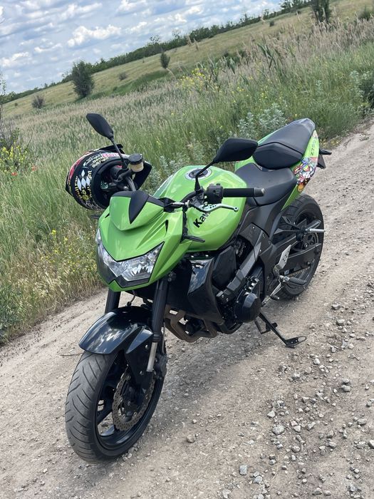 Kawasaki Z750 2012 год, отличное состояние, Arrow, чип